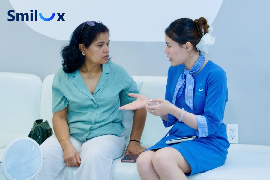 Khi khách hàng liên hệ Nha khoa Quốc tế Smilux, đội ngũ tư vấn sẽ cung cấp đầy đủ thông tin về hình thức trả góp
