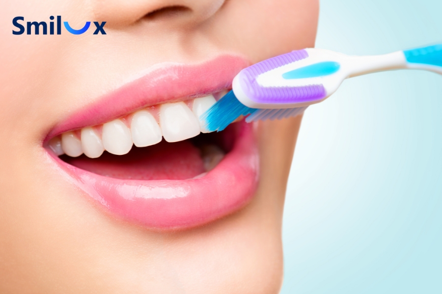 Từ ngày 2 đến ngày 7, chải răng nhẹ bằng bàn chải lông mềm
