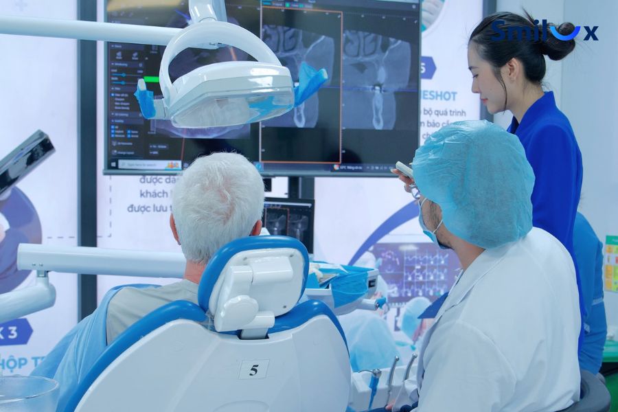 Nha khoa Smilux sở hữu đội ngũ bác sĩ giàu kinh nghiệm
