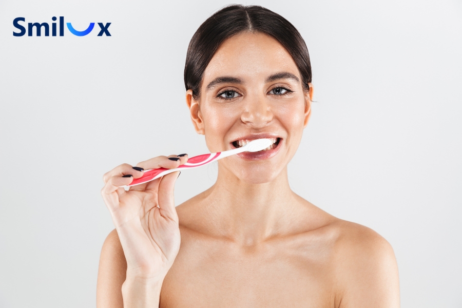 Trồng răng Implant có thể đánh răng được