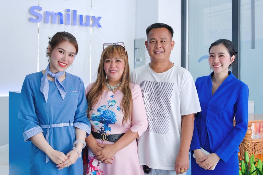 Tẩy trắng răng tại Smilux được thực hiện bởi đội ngũ bác sĩ có tay nghề cao
