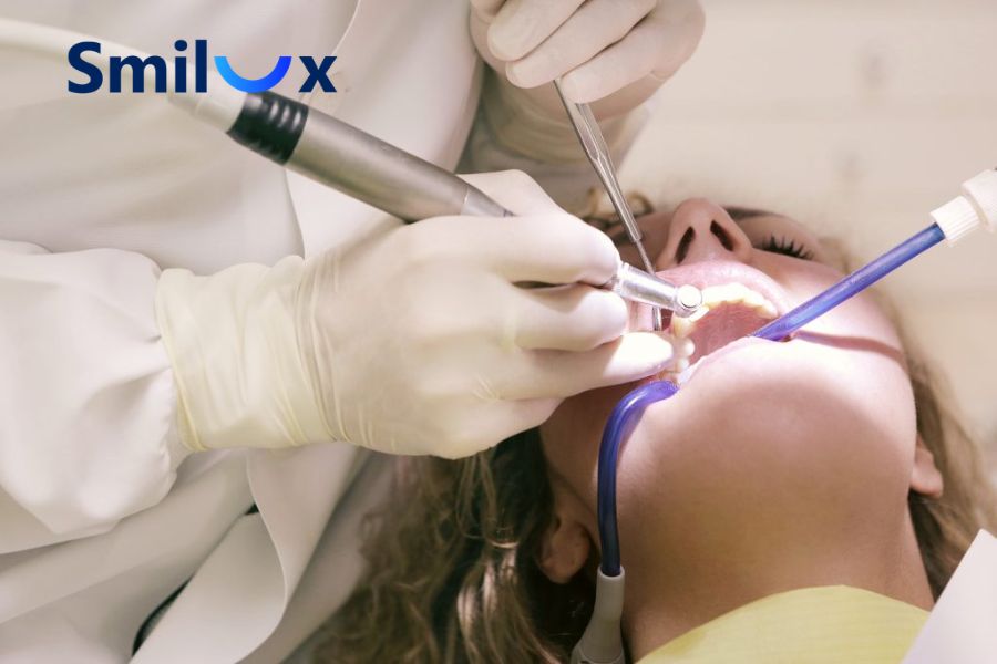 Trường hợp răng nứt vỡ do ngoại lực sẽ không được áp dụng chính sách bảo hành